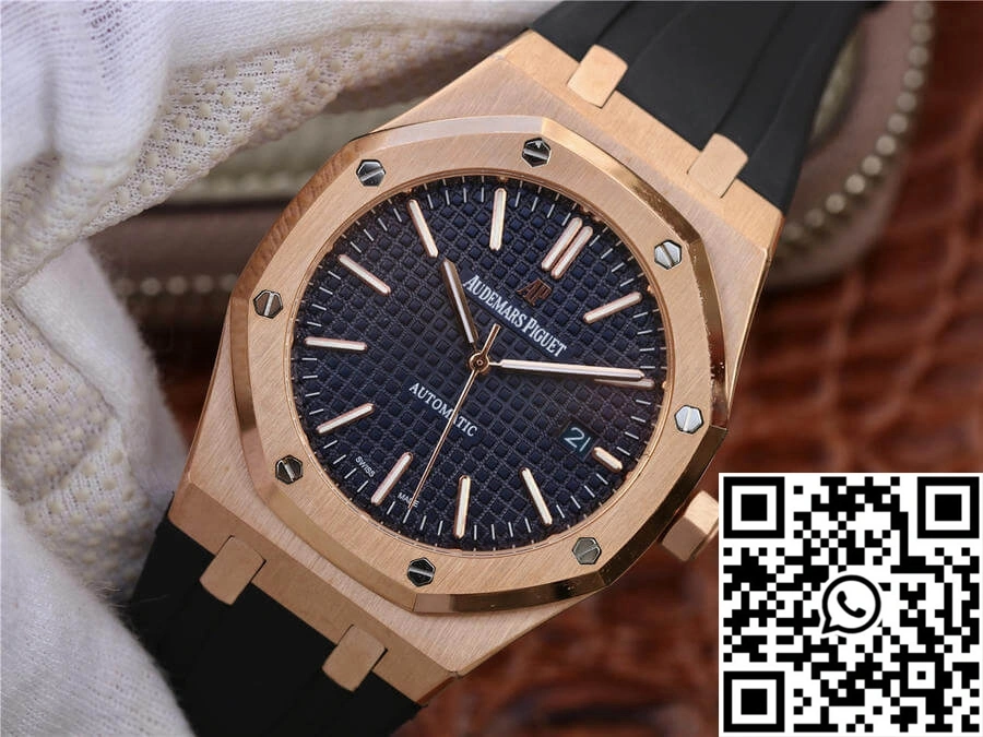 Audemars Piguet Royal Oak 15400 Blue Dial SunProtective 94