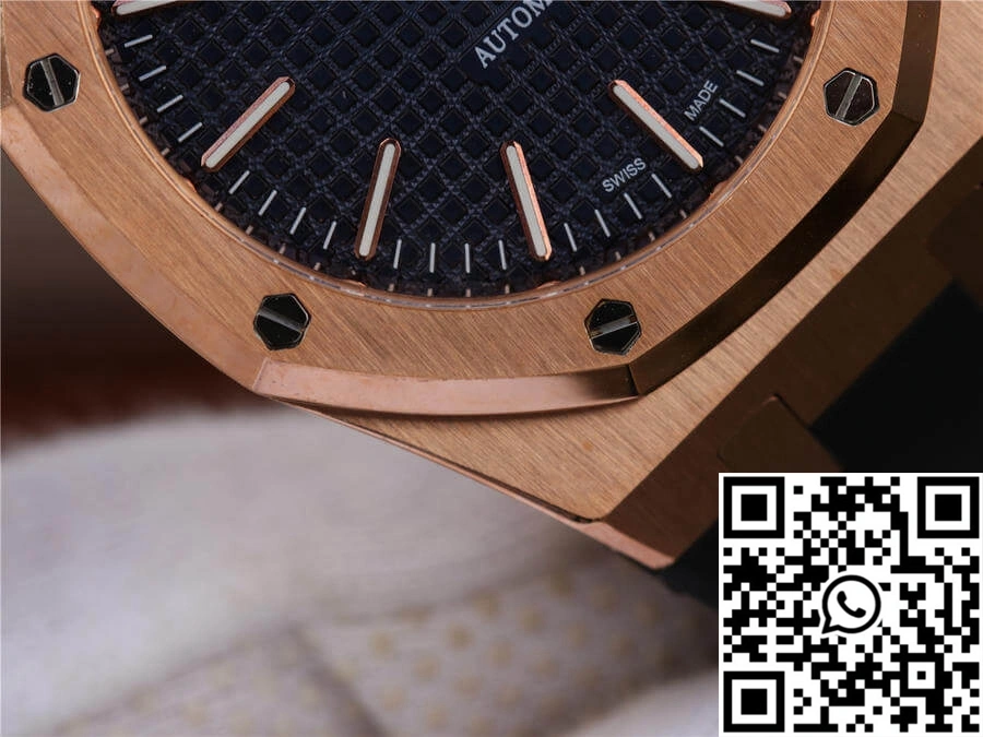 Audemars Piguet Royal Oak 15400 Blue Dial SunProtective 94