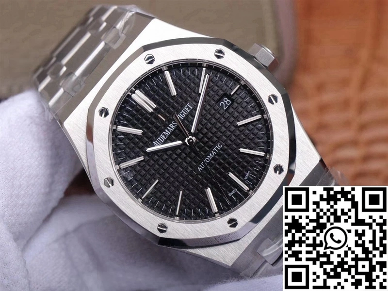 Compact Audemars Piguet Royal Oak 15400ST.OO.1220ST.01 ZF Factory Black Dial 90