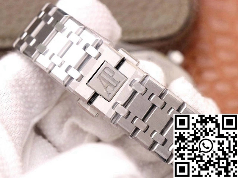 Comfortable Audemars Piguet Royal Oak 15400ST.OO.1220ST.02 ZF Factory White Dial 50