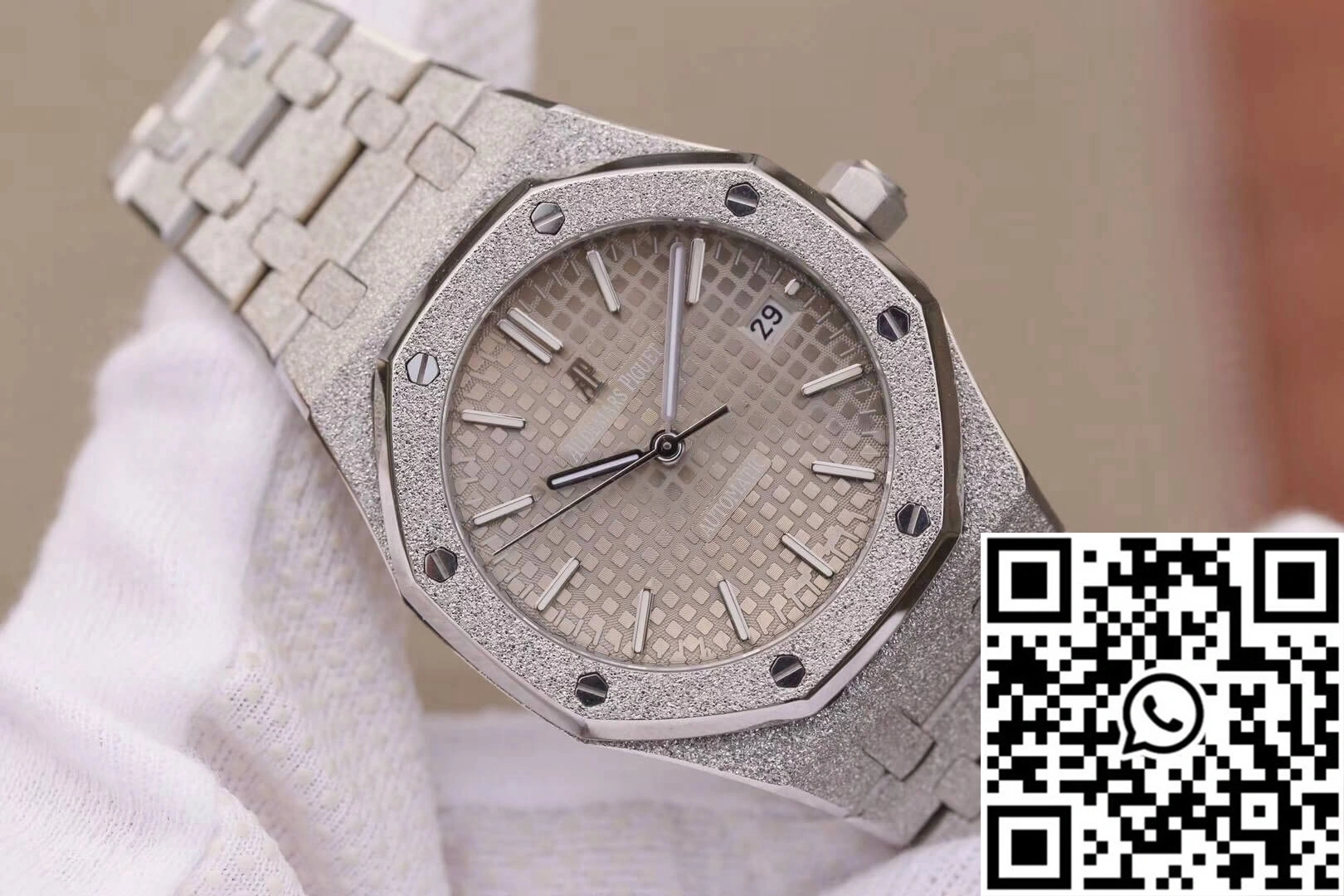 SmoothTexture Audemars Piguet Royal Oak 15454BC.GG.1259BC.01 JH Factory Rhodium Dial 70