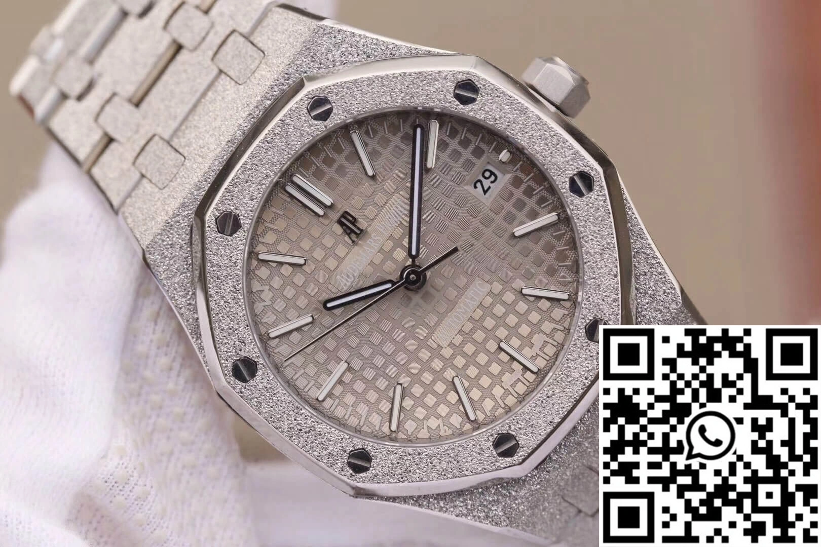 SmoothTexture Audemars Piguet Royal Oak 15454BC.GG.1259BC.01 JH Factory Rhodium Dial 70