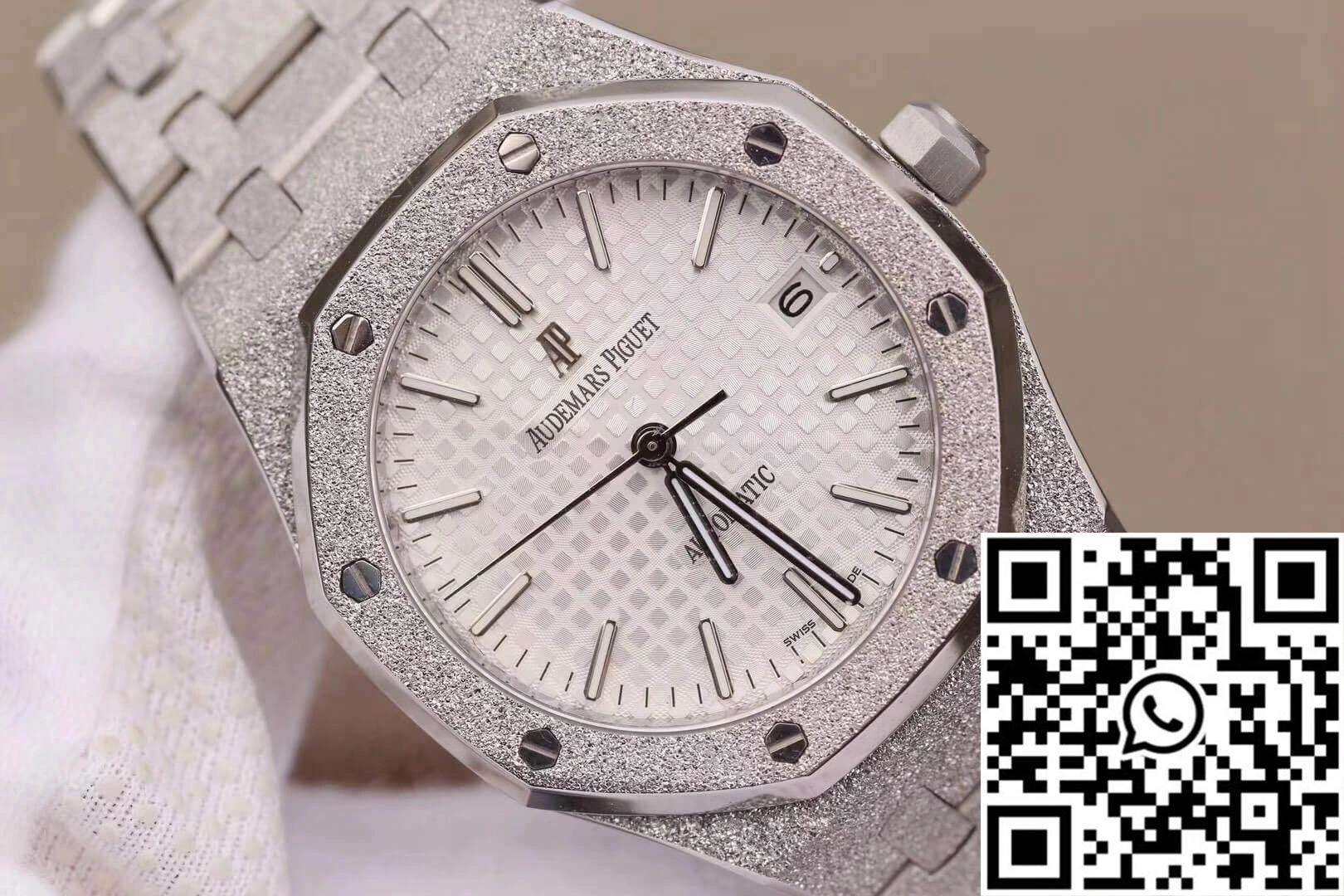 WeatherProof Audemars Piguet Royal Oak 15454BC.GG.1259BC.01 JH Factory Silver Dial 110