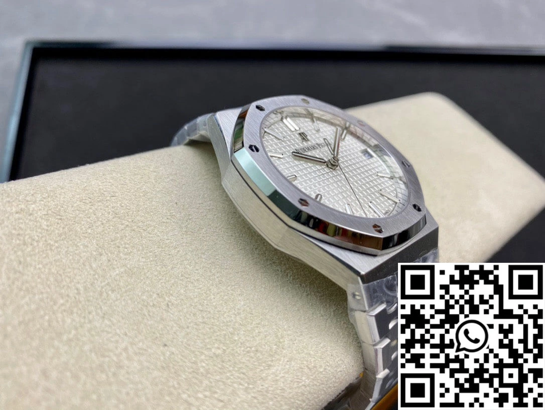 Bold Audemars Piguet Royal Oak 15500ST.OO.1220ST.04 ZF Factory White Dial 52