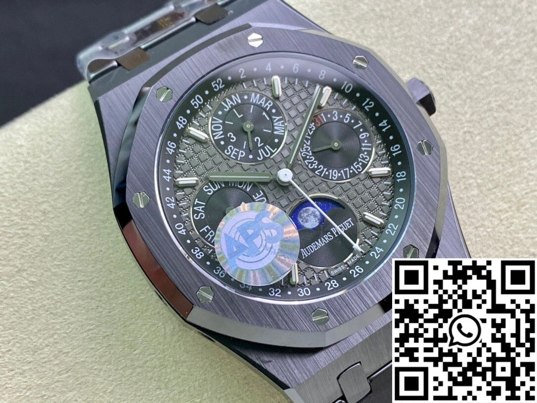 Audemars Piguet Royal Oak 26579CE.OO.1225CE.01 APS Factory Black Dial Lightweight 72