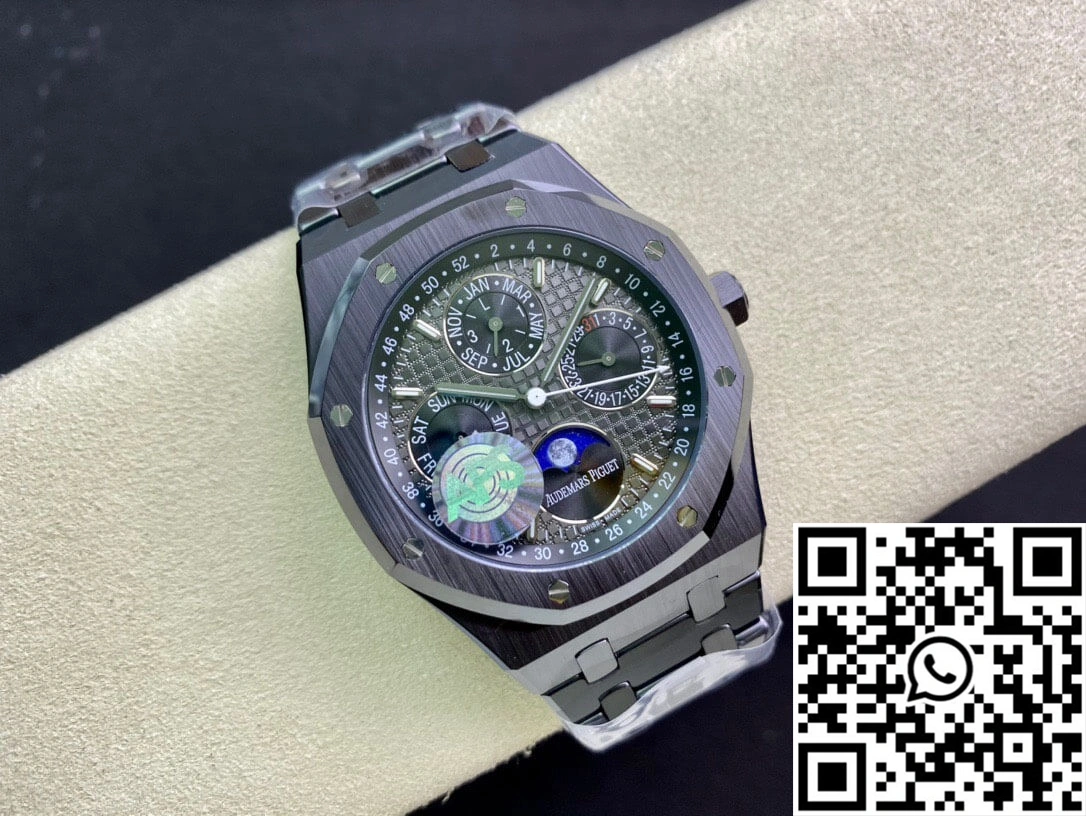 Audemars Piguet Royal Oak 26579CE.OO.1225CE.01 APS Factory Black Dial Lightweight 72