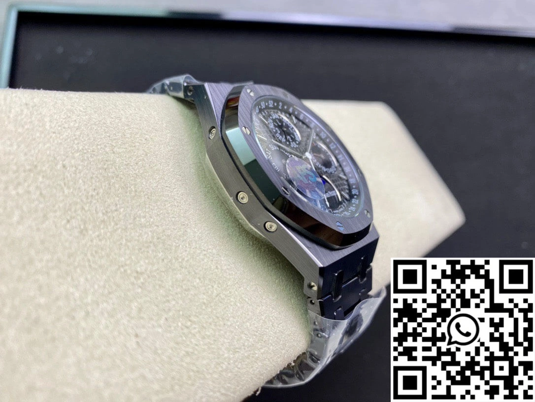 Audemars Piguet Royal Oak 26579CE.OO.1225CE.01 APS Factory Black Dial Lightweight 72