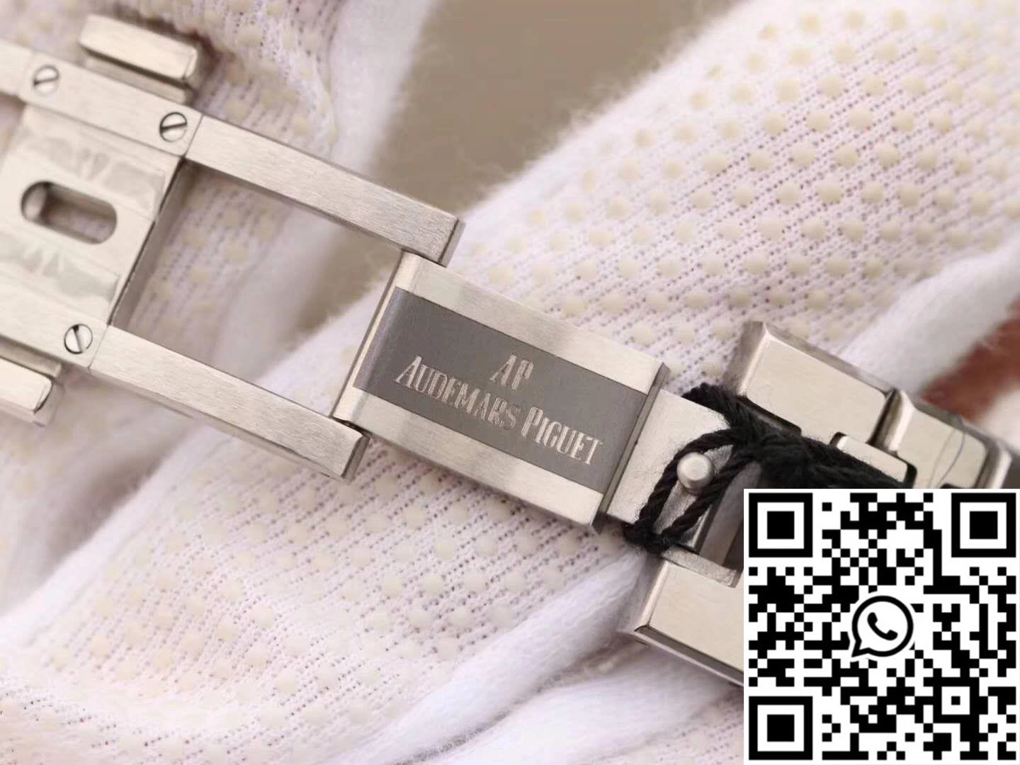 Audemars Piguet Royal Oak OM Factory Ivory Dial TravelReady 83