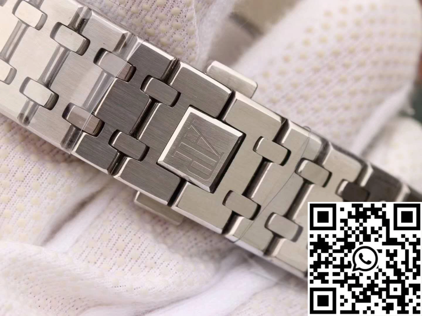 Audemars Piguet Royal Oak OM Factory Ivory Dial TravelReady 83