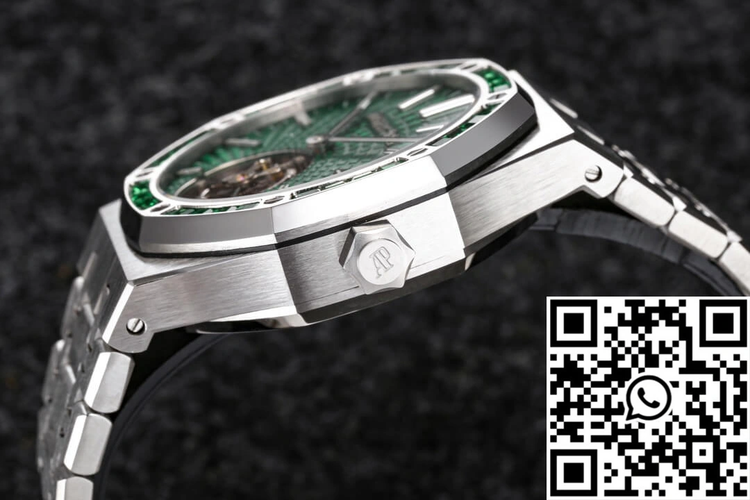 Audemars Piguet Royal Oak Tourbillon 26532IC.EE.1220TI.01 R8 Factory Green Dial Elegant 160