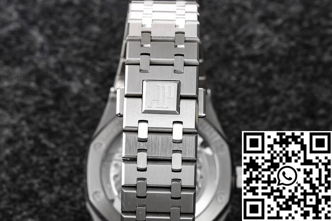 Audemars Piguet Royal Oak Tourbillon 26532IC.EE.1220TI.01 R8 Factory Green Dial Elegant 160