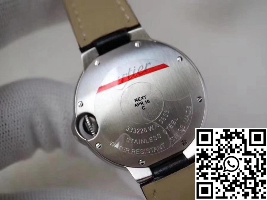 Lightweight Ballon Bleu De Cartier WE902073 33MM V6 Factory Silver Dial 1382