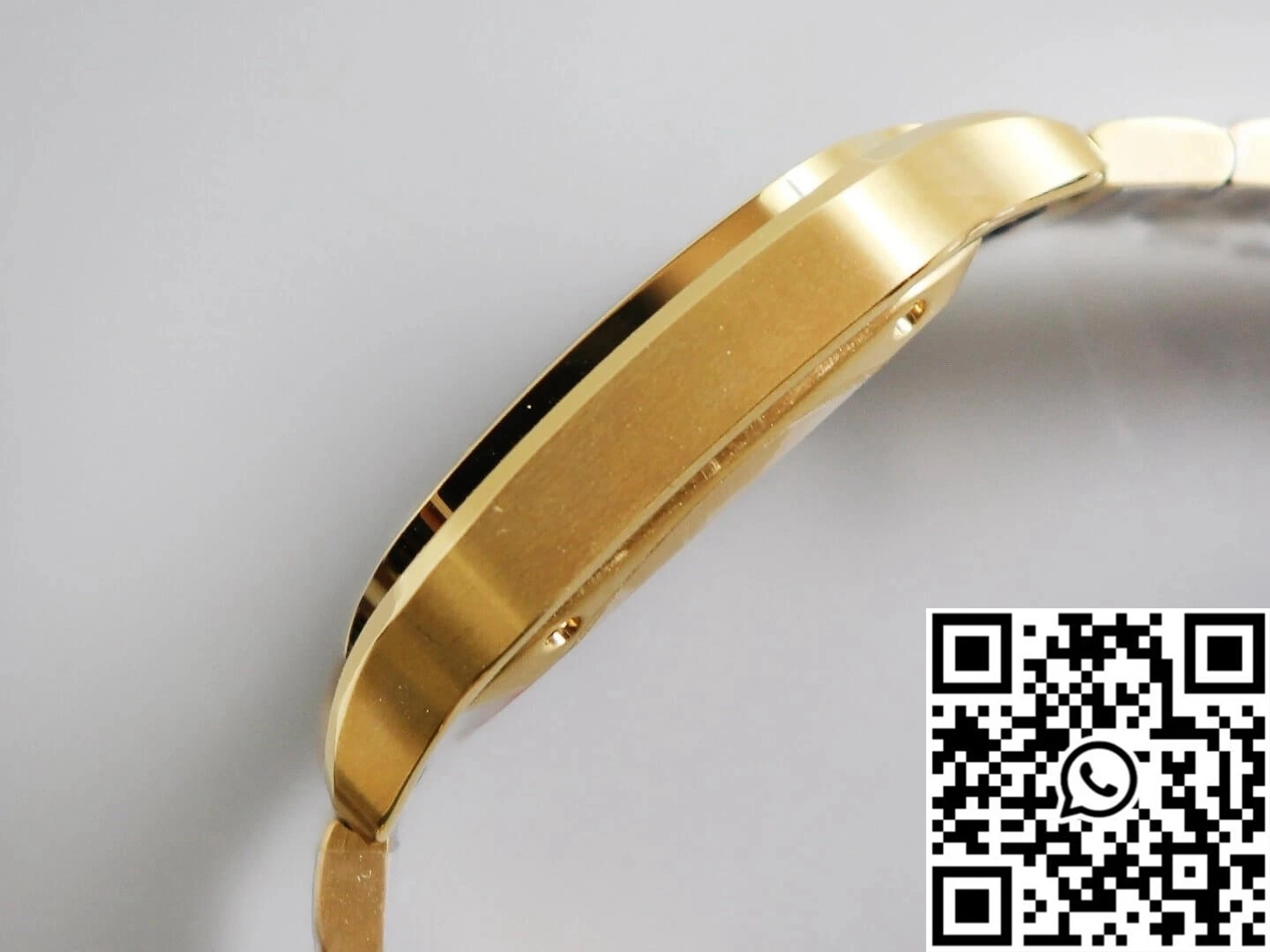 SunProtective Cartier De Santos W20112Y1 BV Factory Yellow Gold 1480
