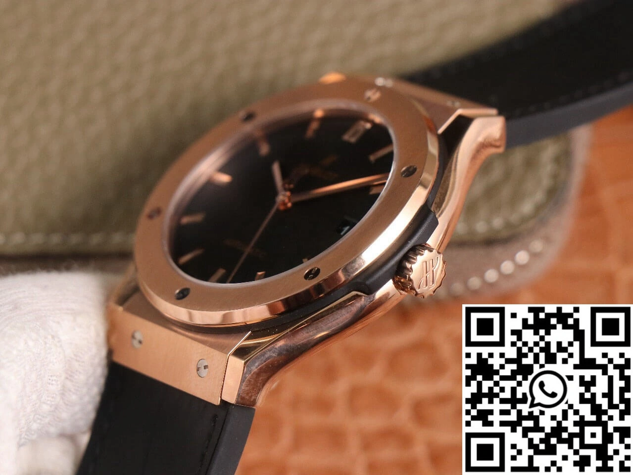 UrbanStyle Hublot  Fusion 511.OX.1181.LR WWF Factory Rose Gold Black Dial 1842