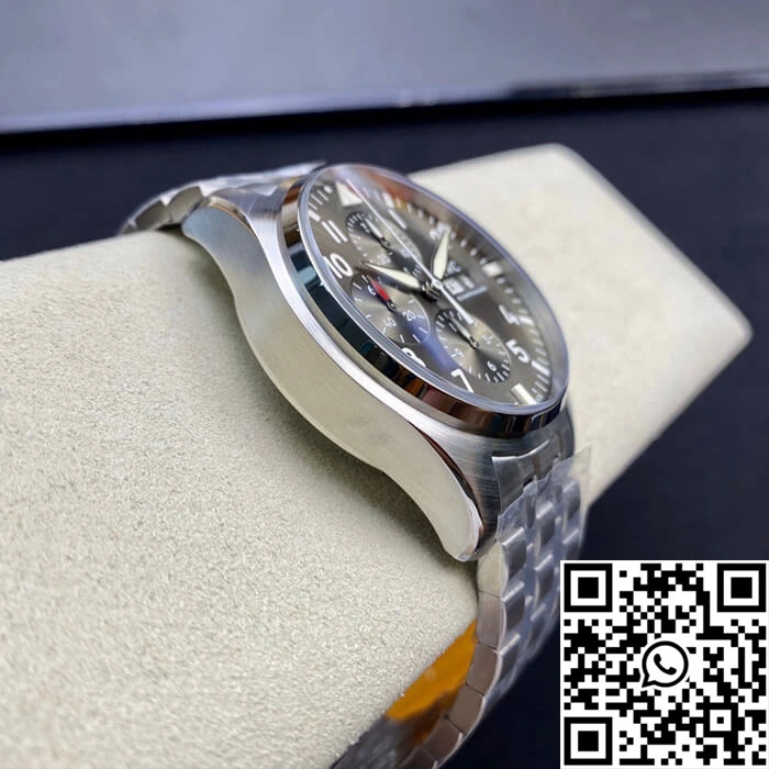 Effortless IWC Pilot IW377719 ZF Factory Stainless Steel 1926