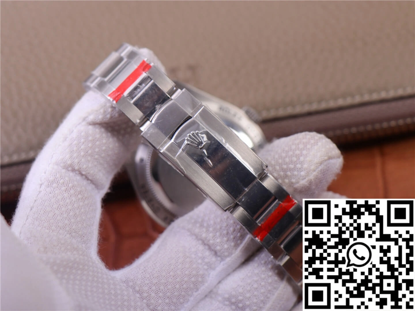 Comfortable JB Factory Replica Rolex Milgauss Base 116400 Label Noir Design LNT01HS-001 Silver case watch 1194