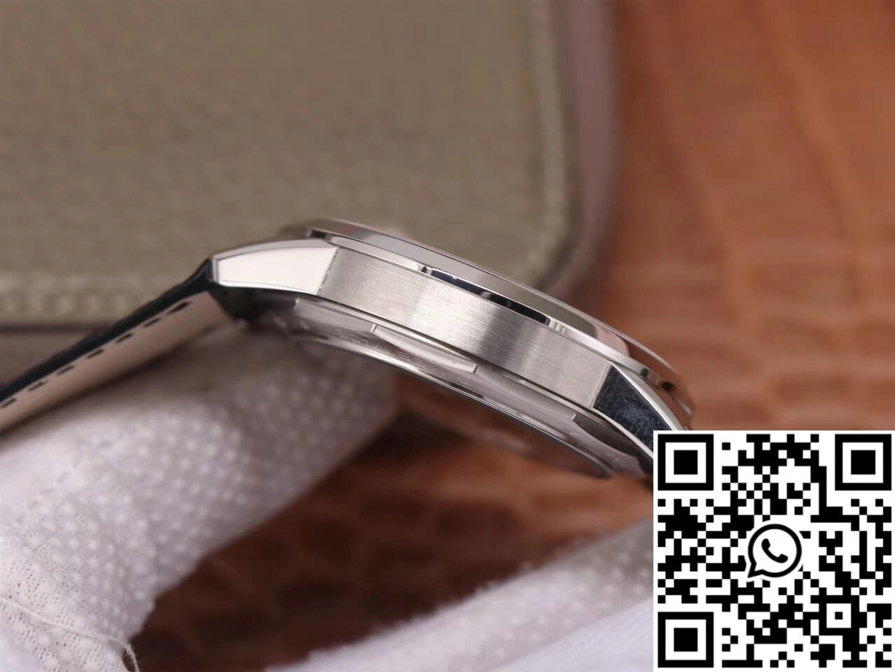 Jaeger-LeCoultre Geophysic 8018420 8F Factory White Dial Snug 2061