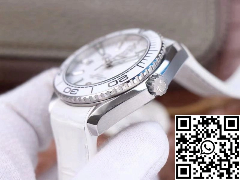 Omega Seamaster 215.33.40.20.04.001 Planet Ocean 600M VS Factory White Dial Vibrant 348