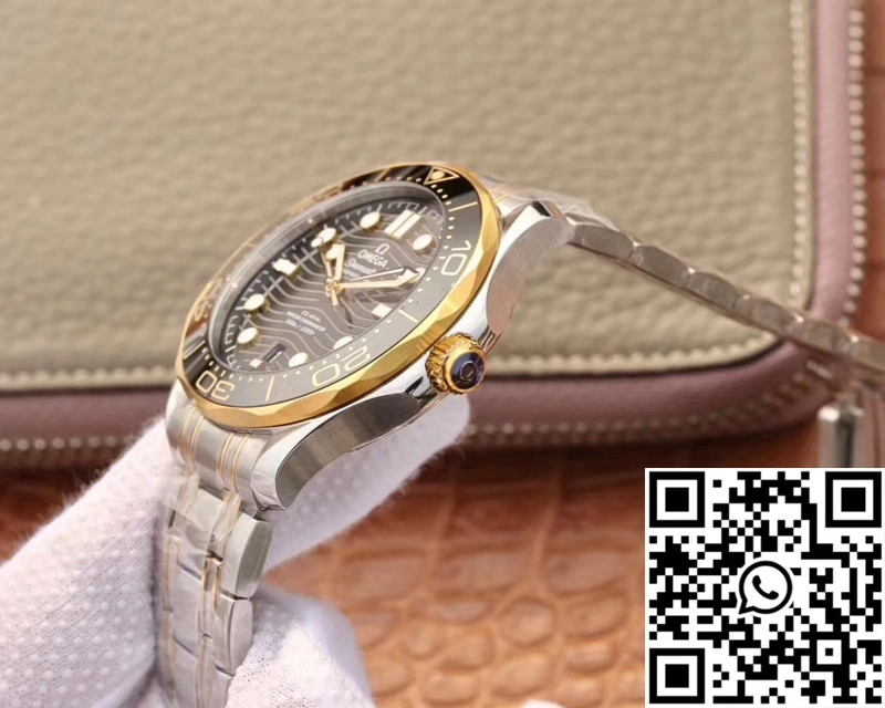 Neat Omega Seamaster Diver 300M 210.20.42.20.01.002 VS Factory Black Dial 395