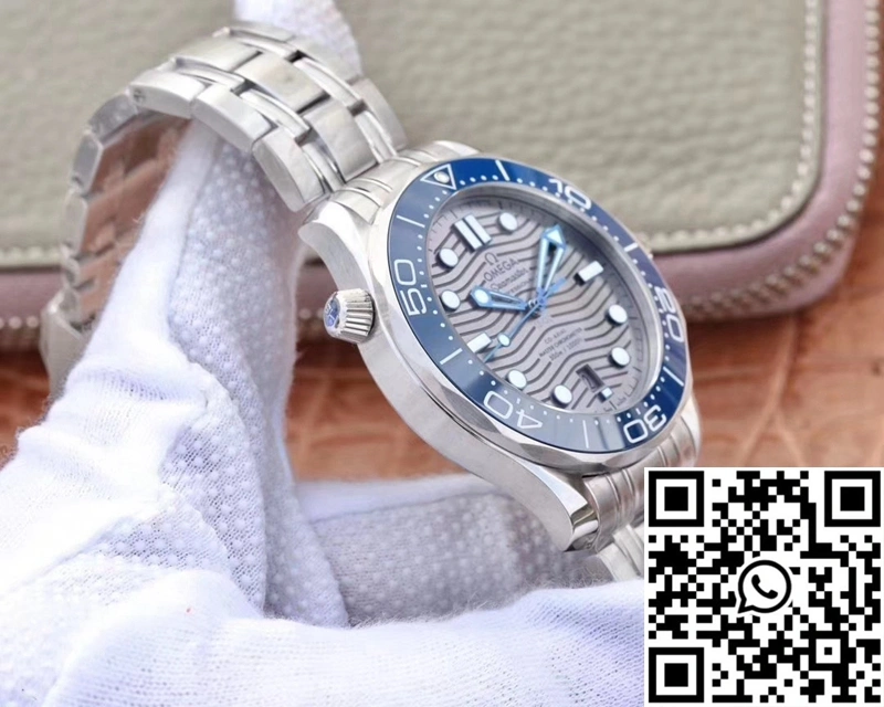 Omega Seamaster Diver 300M 210.30.42.20.06.001 VS Factory Gray Dial Flexible 379