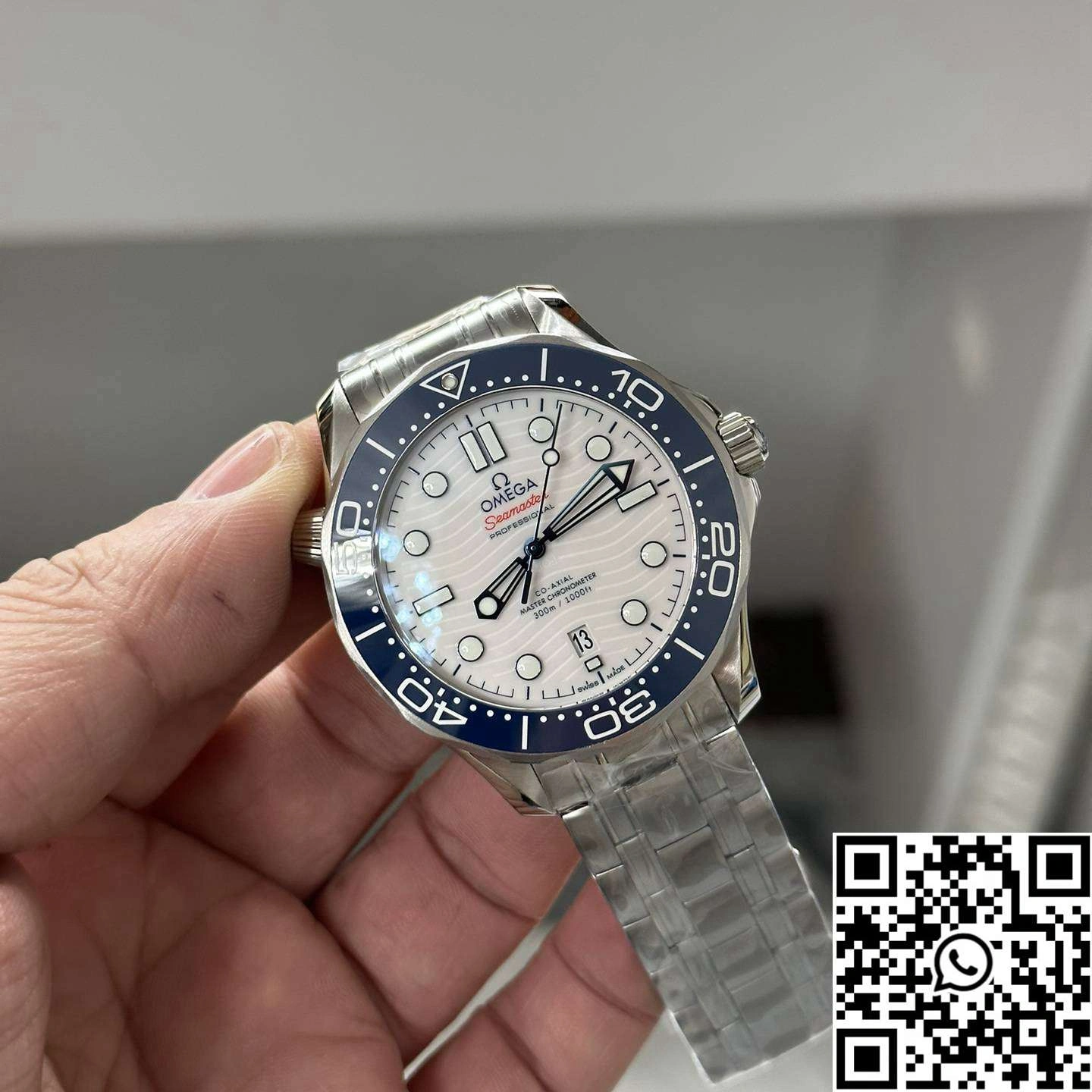 UrbanChic Omega Seamaster Diver 300M 210.32.42.20.04.002 VS Factory Blue Bezel 368