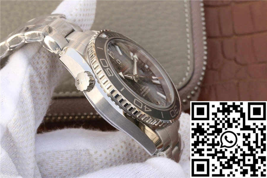 Omega Seamaster Planet Ocean 600M 232.30.42.21.01.004 OM Factory Black Dial Trendsetting 470