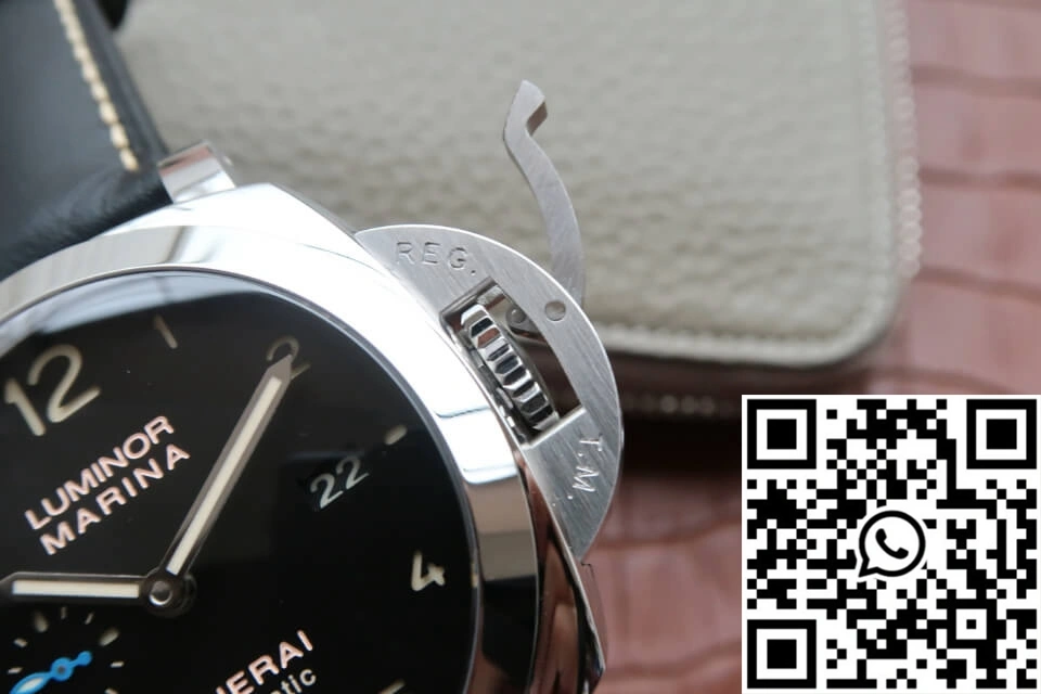 Minimalist Panerai Luminor PAM01359 VS Factory Black Dial 2204