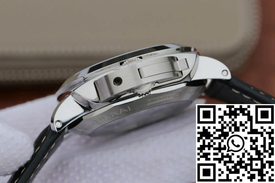 Minimalist Panerai Luminor PAM01359 VS Factory Black Dial 2204