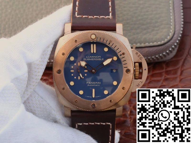 Panerai Luminor Submersible 1950 3 Days Automatic Bronzo PAM671 VS Factory V2 Blue Dial UrbanChic 2229