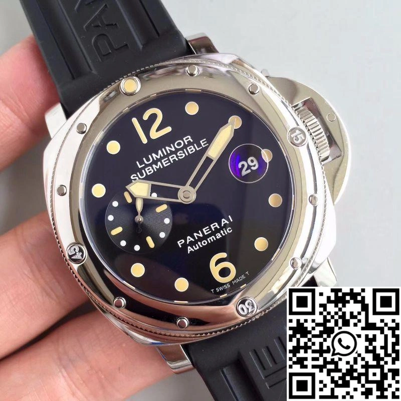 Panerai Luminor Submersible PAM024 V2 Black Dial Refined 2225