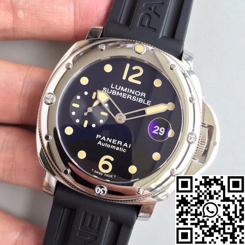 Panerai Luminor Submersible PAM024 V2 Black Dial Refined 2225