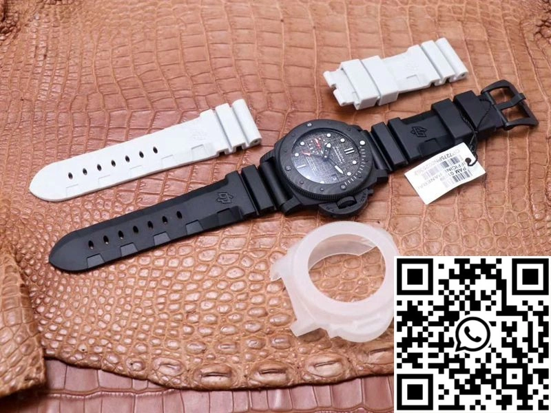 Panerai Submersible Luna Rossa PAM01039 VS Factory Black Carbon Attractive 2273
