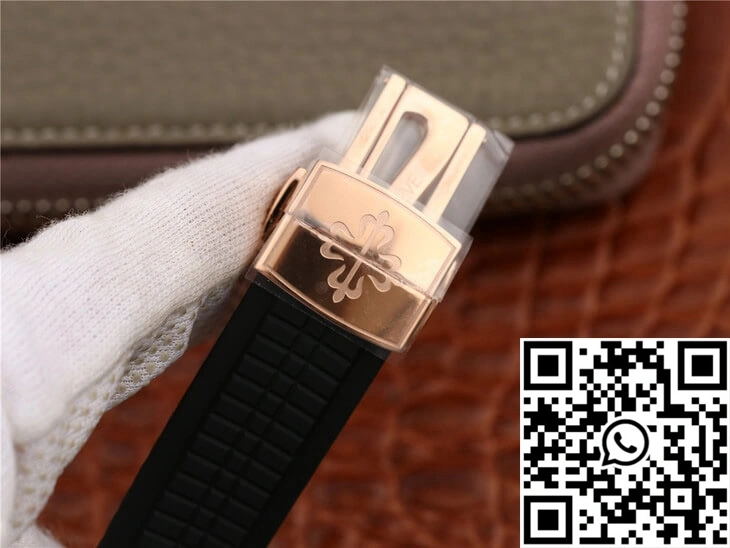 Patek Philippe Aquanaut 5968A-001 Rose Gold SmoothTexture 496
