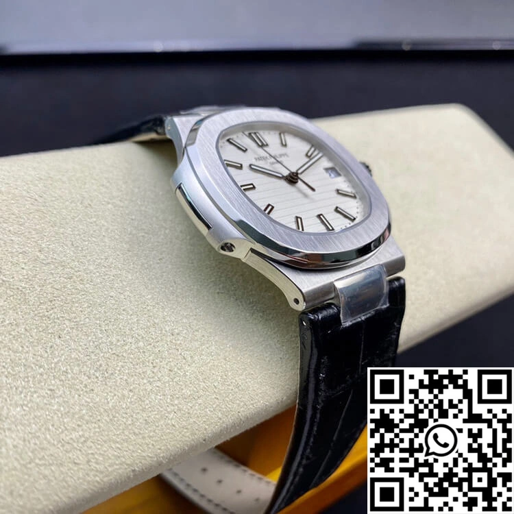 Sustainable Patek Philippe Nautilus 5711 3K Factory White Dial 600
