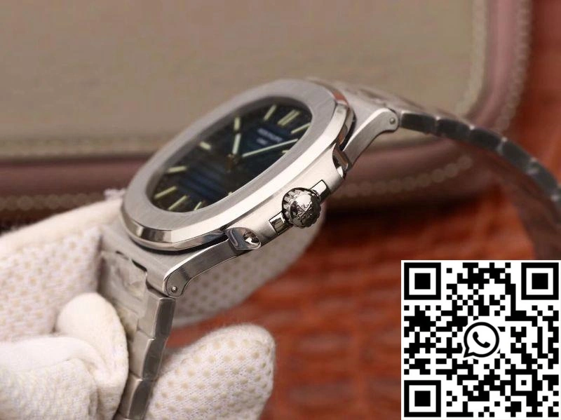 Soft Patek Philippe Nautilus 5711 PF Factory V2 Blue Dial 608