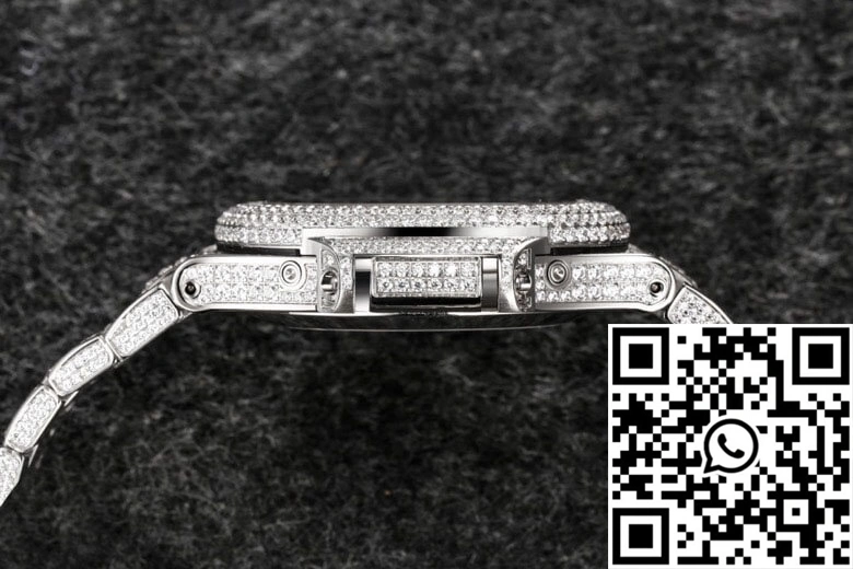 Patek Philippe Nautilus 5726 R8 Factory Gypsophila Diamond White Dial Comfortable 579