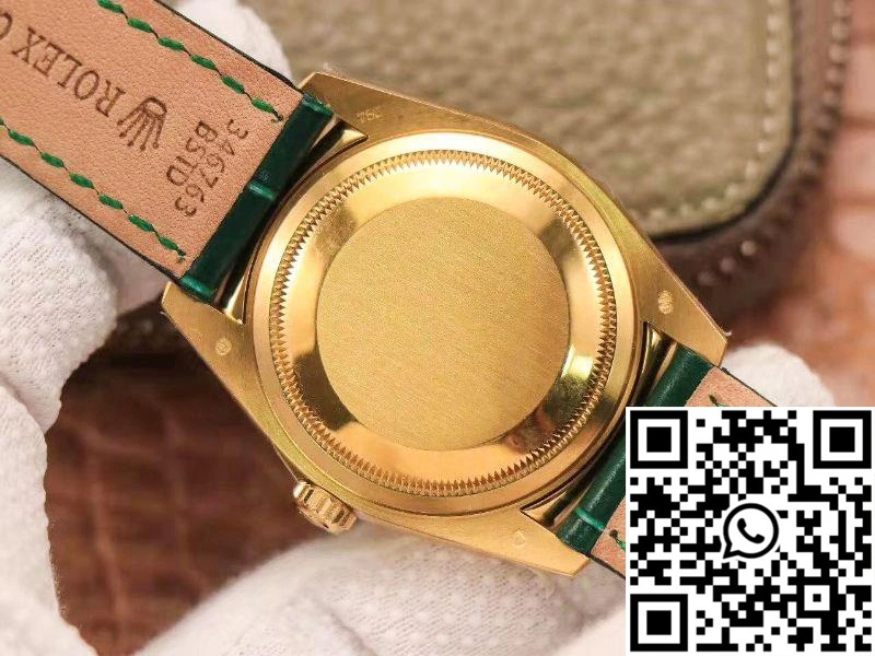 Trendsetting Replica Rolex Day-Date 36mm Green Enamel Diamond Gypsophila Gold dial watch 1015