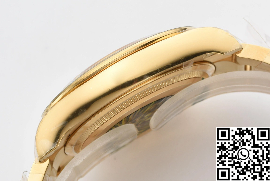 UrbanChic Rolex Cosmograph Daytona M126508 Clean Factory Full Gold 1055