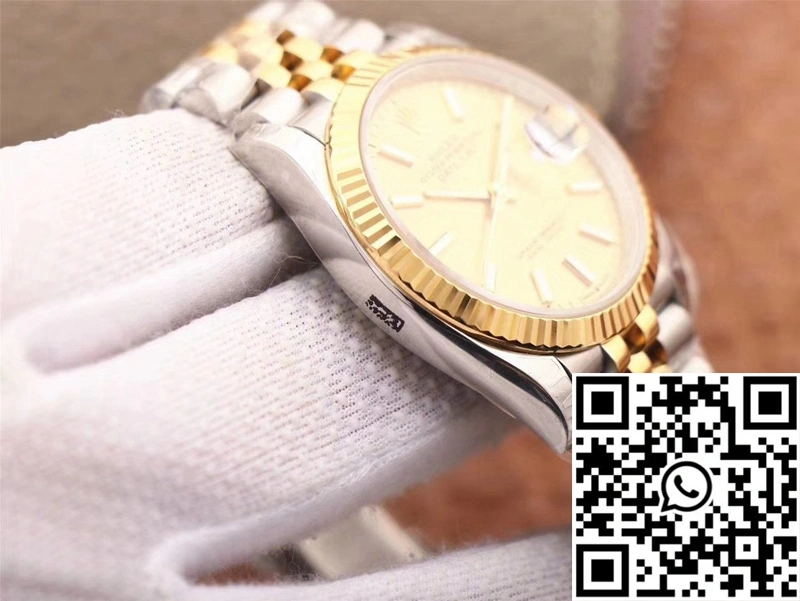 Rolex Datejust M126233-0015 EW Factory Champagne Dial Minimalist 659