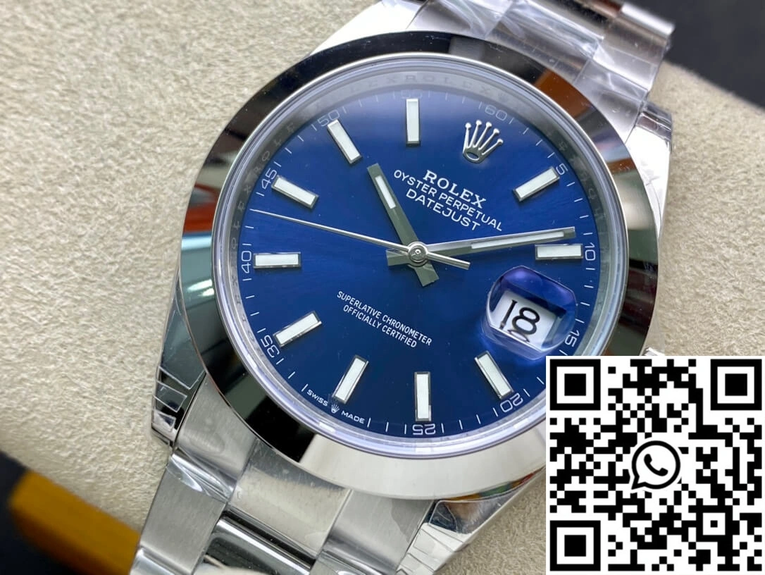 Versatile Rolex Datejust M126300-0001 VS Factory Blue Dial 755