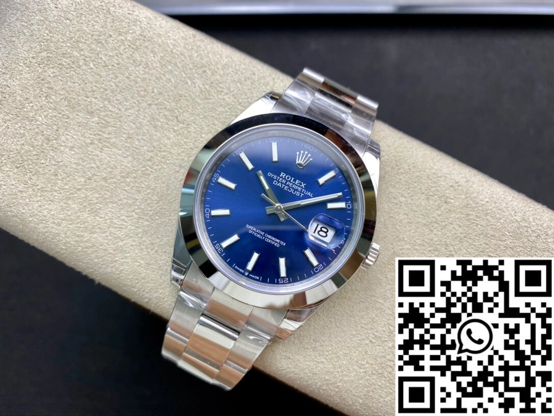 Versatile Rolex Datejust M126300-0001 VS Factory Blue Dial 755