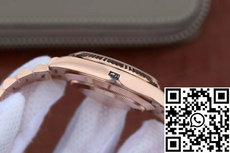 Sporty Rolex Day Date 40mm 228235 EW Factory Brown Dial 916
