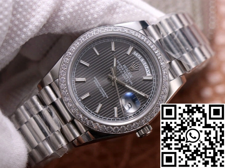 WrinkleFree Rolex Day-Date M228349RBR-0008 EW Factory White Gold Grey Dial 980