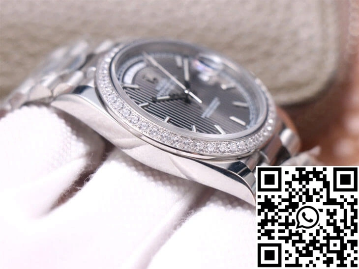 WrinkleFree Rolex Day-Date M228349RBR-0008 EW Factory White Gold Grey Dial 980