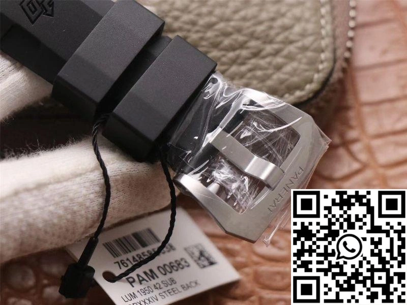 UrbanChic VS Factory Panerai Submersible 42MM PAM 2275
