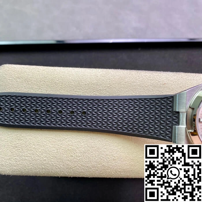Vacheron Constantin Overseas 4500V 8F Factory Black Rubber Strap UrbanChic 2566