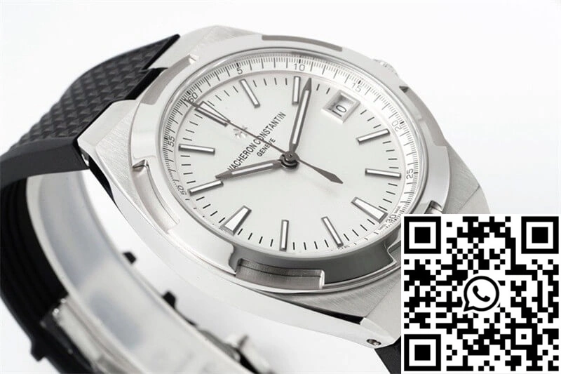 Vacheron Constantin Overseas 4500V PPF Factory Black Rubber Strap FashionForward 2581