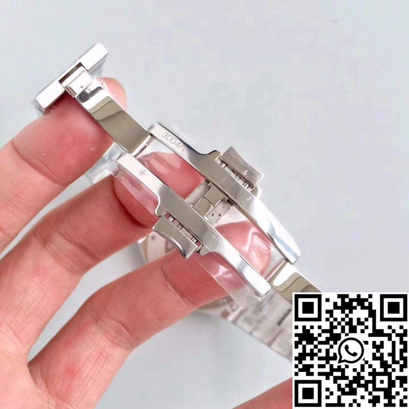 Affordable Vacheron Constantin Overseas 47040 Stainless Steel Bracelet JJ Factory White Dial 2577